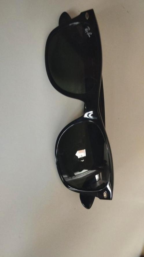lunette de soleil Ray Ban MIXTE a vendre 30 euros, Handtassen en Accessoires, Zonnebrillen en Brillen | Dames, Zo goed als nieuw
