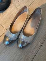 Mooie goudenkleur schoen maat 39, Kleding | Dames, Schoenen, Ophalen