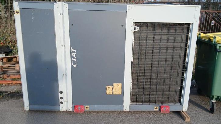 groupe de froid CIAT 70 kW, Articles professionnels, Machines & Construction | Pompes & Compresseurs, Enlèvement