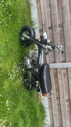 Dax skyteam 125cc 5,5 liter kader in top staat, Fietsen en Brommers, Ophalen