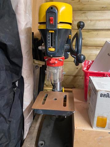 Kolomboormachine powerplus beschikbaar voor biedingen
