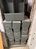 Bac métallique utilisé avant pour collection vinyles 45 t, Bricolage & Construction, Enlèvement, Comme neuf