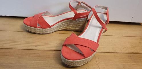 NIEUW artikel : Espadrilles met sleehak koraal - P 37, Kleding | Dames, Schoenen, Nieuw, Espadrilles, Overige kleuren, Ophalen of Verzenden