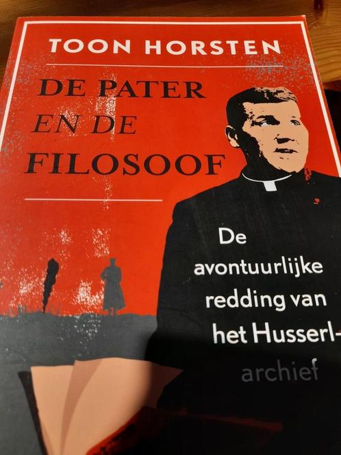Toon Horsten - De pater en de filosoof, Boeken, Overige Boeken, Zo goed als nieuw, Ophalen of Verzenden