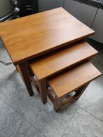 Set eiken bijzettafels - 3 stuks, Ophalen, Zo goed als nieuw