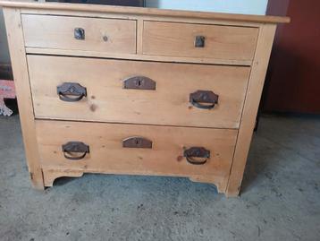 Petite commode en pin 55 de large 98 de long, Enlèvement, Utilisé, Pin