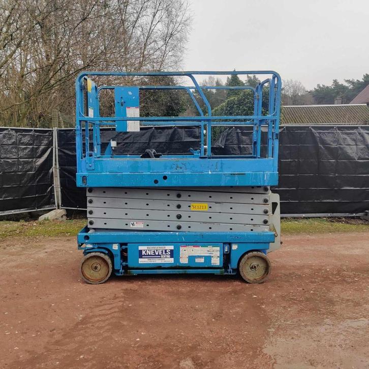 Schaarlift Genie 12m., Doe-het-zelf en Bouw, Steigers, Ophalen