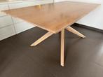 Moderne design tafel in massief eik + massief eiken poot, Ophalen, Zo goed als nieuw