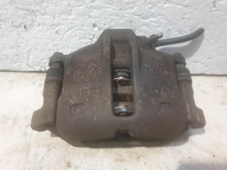 REMKLAUW LINKS VOOR Audi 80 (B4) (01-1991/12-1995), Auto-onderdelen, Remmen en Aandrijving, Audi, Gebruikt