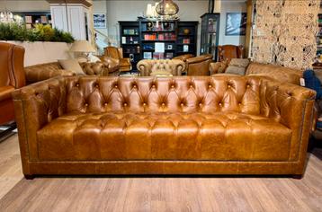 SHOWROOMMODEL MANCHESTER CHESTERFIELD zetel Vintage Cognac beschikbaar voor biedingen