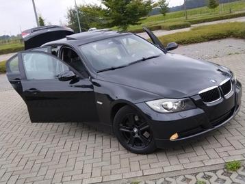 Bmw 320d / Automatisch full-option / Pack-M 