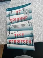 Tess Gerritsen - De spionne, Livres, Thrillers, Comme neuf, Tess Gerritsen, Enlèvement ou Envoi