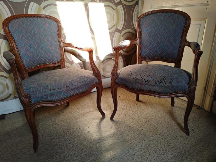 Antieke „cabriolet” fauteuils - twee., Antiek en Kunst, Antiek | Meubels | Stoelen en Sofa's, Ophalen