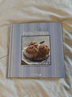 Livre de cuisine " Petits gâteaux", Livres, Livres de cuisine, Comme neuf, Enlèvement ou Envoi