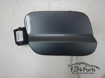 VW Tiguan 5NA Tankklep Tank Klep LR7H Indium Grau beschikbaar voor biedingen