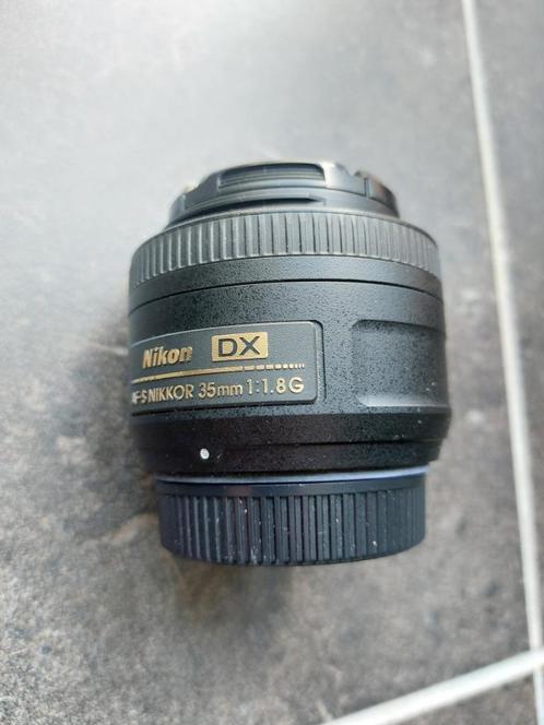 Nikon AF-S DX Nikkor 35mm f/1.8G, Audio, Tv en Foto, Foto | Lenzen en Objectieven, Zo goed als nieuw, Standaardlens, Ophalen of Verzenden