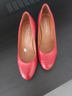 Rode pumps Laura di Sarpi m 37, Kleding | Dames, Schoenen, Ophalen of Verzenden, Zo goed als nieuw, Pumps
