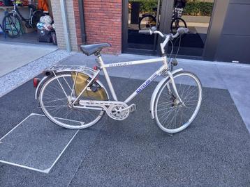 Herenfiets  beschikbaar voor biedingen