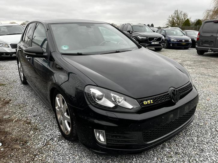GOLF GTI 2.0 TSI MANU CARNET COMPLET XENON, Autos, Volkswagen, Entreprise, Golf, ABS, Air conditionné, Bluetooth, Ordinateur de bord