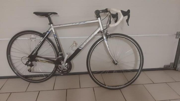 Racefiets van Decathlon, Fietsen en Brommers, Fietsen | Racefietsen, Ophalen