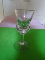 Druppelglaasje op voet, Ophalen of Verzenden
