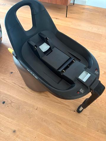 Maxi-Cosi FamilyFix S beschikbaar voor biedingen