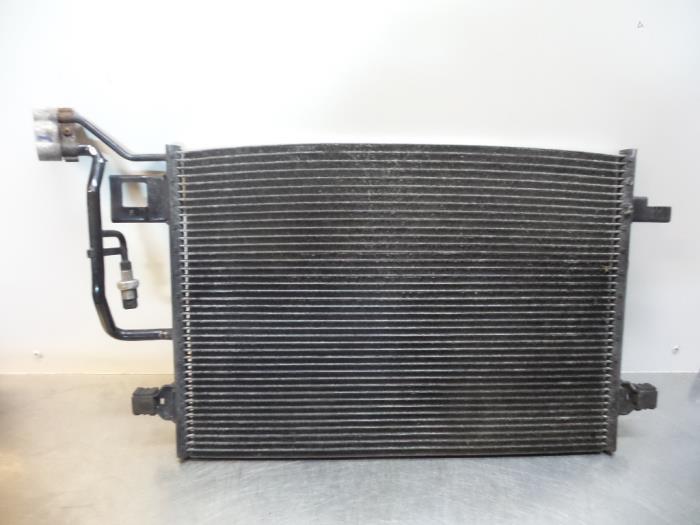 Airco Condensor van een Volkswagen Passat (Passat 01-), Auto-onderdelen, Overige Auto-onderdelen, Volkswagen, Gebruikt, 3 maanden garantie