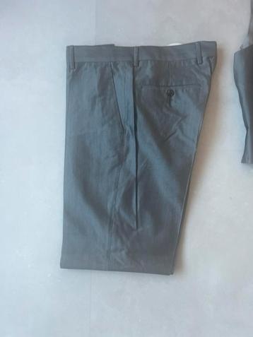 Hugo Boss costume 3 pièces beschikbaar voor biedingen