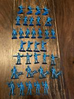 Lot of 34 figurines police officer k-9 - politie, Ophalen of Verzenden