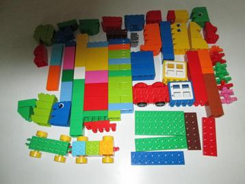 Lot mooie Duplo bouwblokken met veel verschillende vormen beschikbaar voor biedingen