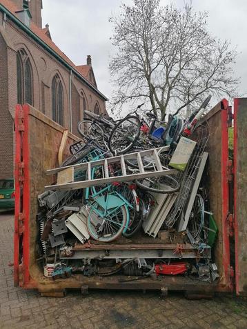 hallo opzoek voor oud ijzer een schoonmak van huisen garages beschikbaar voor biedingen