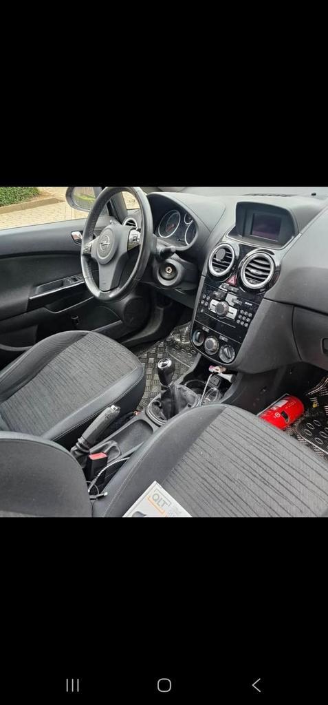 OPEL CORSA, Autos, Opel, Particulier, Air conditionné, Bluetooth, Vitres électriques, Isofix, Radio, USB, Diesel, Cuir, Enlèvement