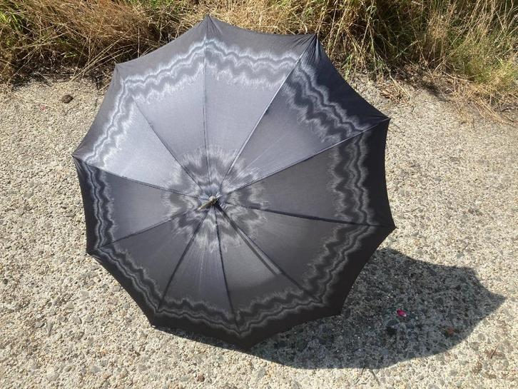 vintage paraplu's (verschillende kleuren en dessins), Handtassen en Accessoires, Paraplu's, Zo goed als nieuw, Overige kleuren