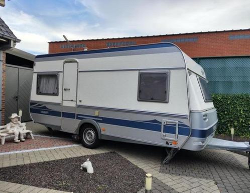 Caravan Fendt Platin470H, Caravans en Kamperen, Caravans, Particulier, tot en met 4, 1000 - 1250 kg, Rondzit, Fendt, Frans bed
