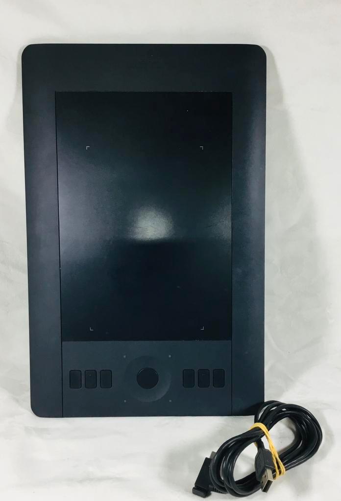 Wacom INTUOS Pro Small pen tablet PTH-451, Computers en Software, Tekentablets, Gebruikt, Ophalen of Verzenden