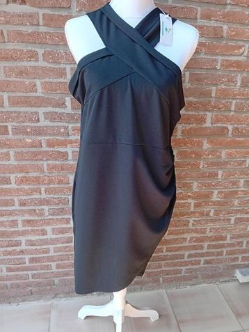 Zwarte coctail jurk met drapage draagmaat L / XL beschikbaar voor biedingen