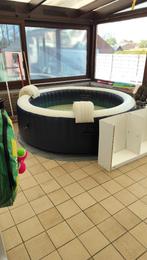 Jacuzzi Intex met afdekzeil en toebehoren, Tuin en Terras, Jacuzzi's, Ophalen, Zo goed als nieuw, Grondzeil, Opblaasbaar