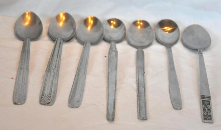 lot de 8 cuillères a glace différente de 21 cm, Maison & Meubles, Cuisine | Couverts, Utilisé, Inox ou Chrome, Enlèvement ou Envoi