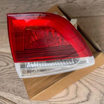 OEM BMW 3' E90 #6937460 Achterlicht  achterklep rechts beschikbaar voor biedingen