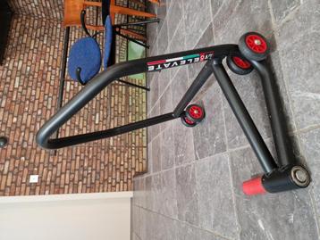 Paddockstand single arm beschikbaar voor biedingen