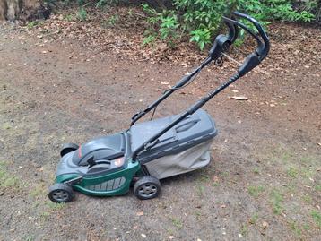 Mr. Bricolage 1300W elektrische grasmaaier, Tuin en Terras, Grasmaaiers, Ophalen, Cirkelmaaier, Gebruikt, Elektrische grasmaaier