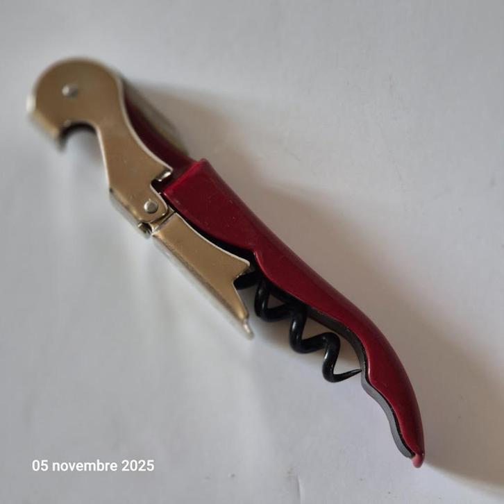 Véritable tire-bouchons Pulltaps  et 1 bouchon, Maison & Meubles, Accessoires pour la Maison | Porte-bouteilles, Neuf, Moins de 50 cm