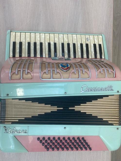 Acordion Crucianelli Video 50, Muziek en Instrumenten, Accordeons, Gebruikt, Ophalen