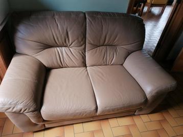 Divan 2 places cuir véritable  beschikbaar voor biedingen