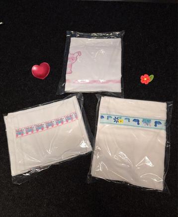 SETPRIJS! 3 Kinderlak.+ kuss.overtr. + 2 Hoesl.  Slechts 10€ beschikbaar voor biedingen