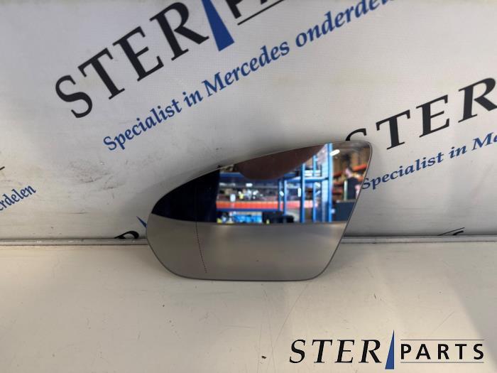 Glace rétroviseur gauche d'un Mercedes A-Klasse, Autos : Pièces & Accessoires, Rétroviseurs, Mercedes-Benz, Utilisé, 3 mois de garantie