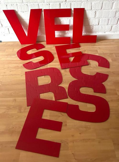 10 grote oude rode plexi reclame letters E i C V R S L, Verzamelen, Merken en Reclamevoorwerpen, Ophalen of Verzenden