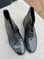 Paire de bottines gendarmerie Rijkswacht des années 80, Collections, Objets militaires | Général, Enlèvement ou Envoi, Gendarmerie