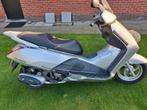 Heel mooie scooter 125cc  Honda fes pantheon, Fietsen en Brommers, Ophalen, Zo goed als nieuw