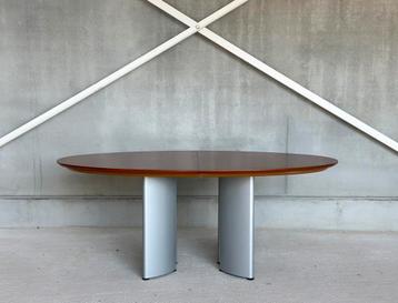 Vintage Arco eettafel, 1980 beschikbaar voor biedingen